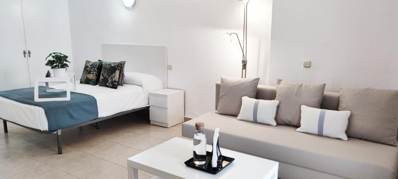 Benalbeach Casa Kito Relax 1ª Linea De Playa Benalmadena Bagian luar foto